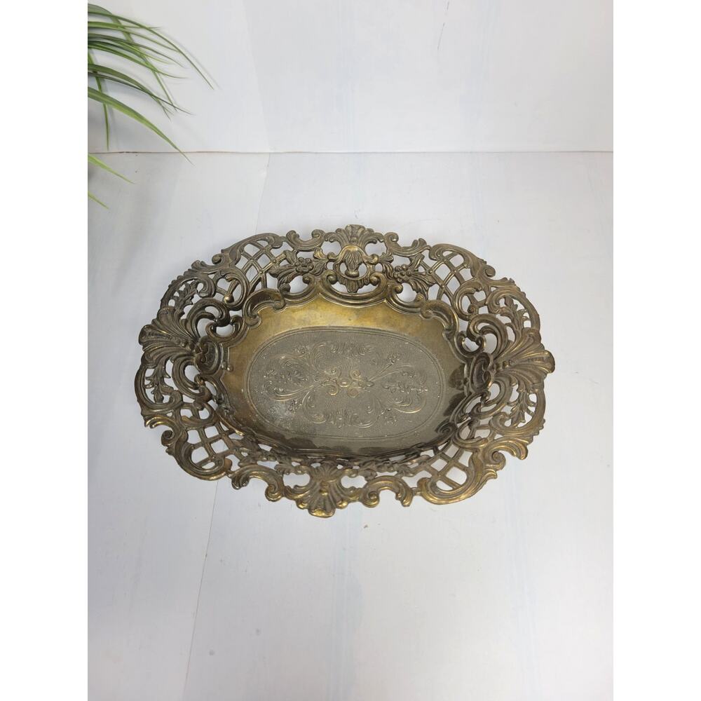 Italian Brass Filigree Oval Bowl Ornate Pierced Openwork Tray Center